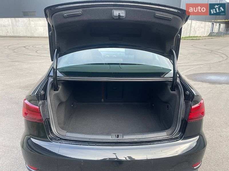 Седан Audi A3 2020 в Киеве