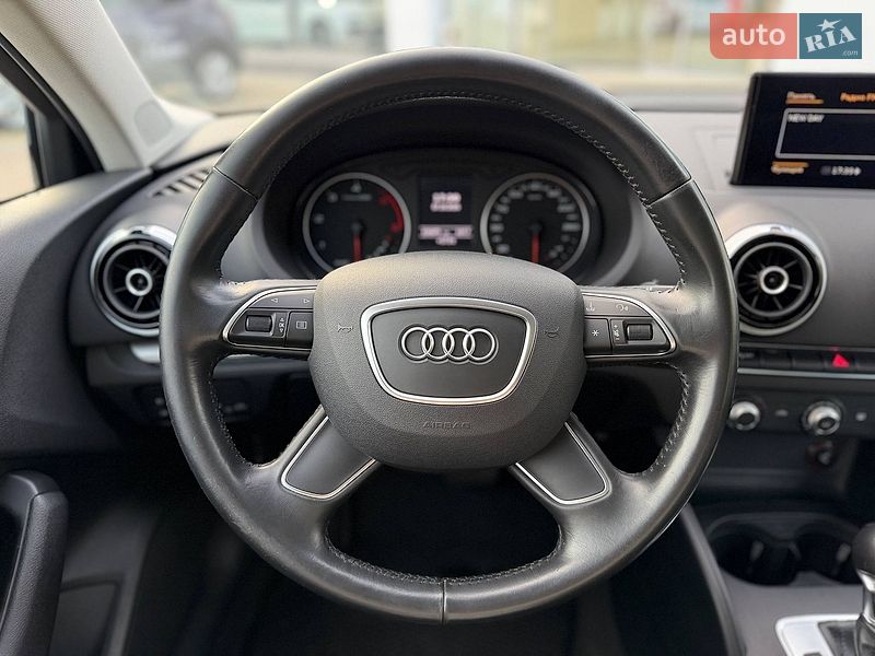 Седан Audi A3 2015 в Житомире