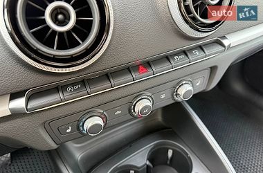 Седан Audi A3 2015 в Житомире