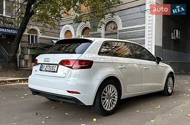 Хэтчбек Audi A3 2017 в Харькове