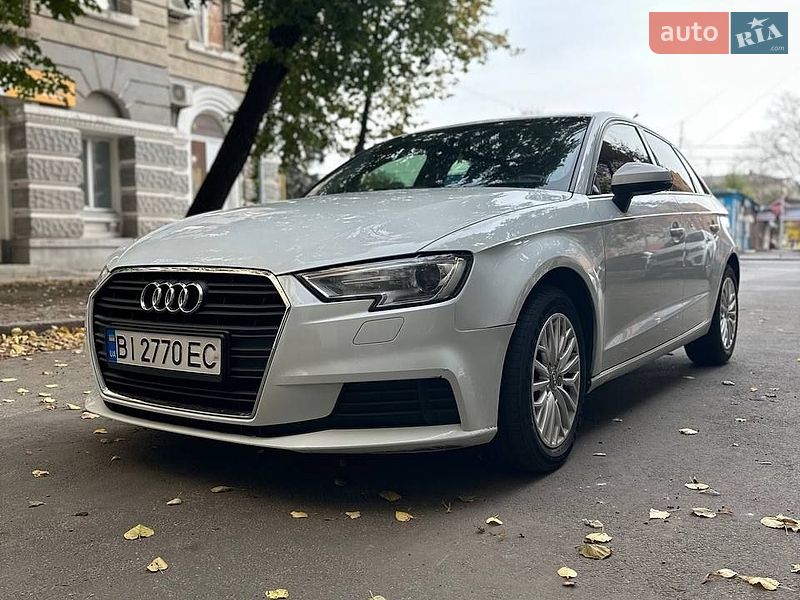 Хэтчбек Audi A3 2017 в Харькове
