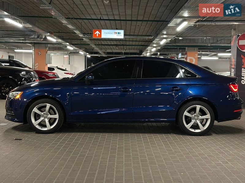 Седан Audi A3 2015 в Киеве