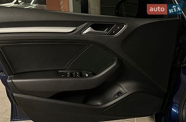 Седан Audi A3 2015 в Киеве