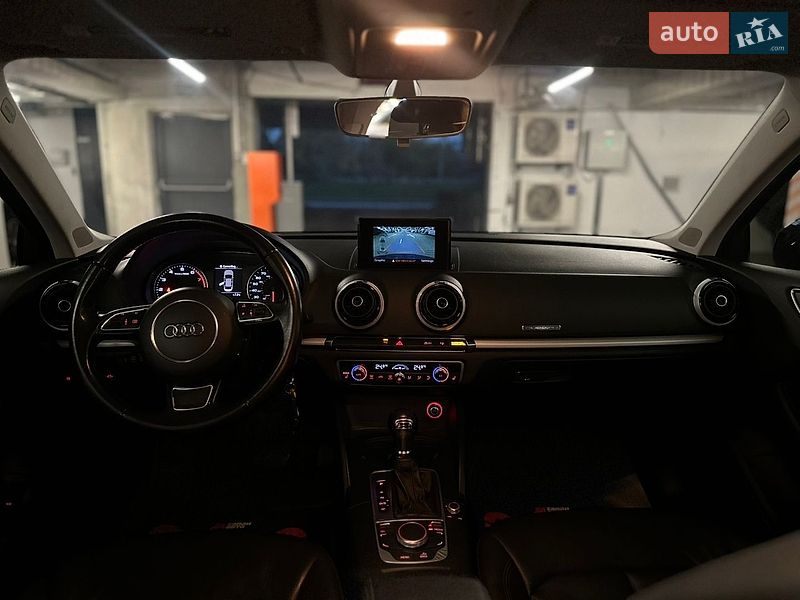 Седан Audi A3 2015 в Киеве