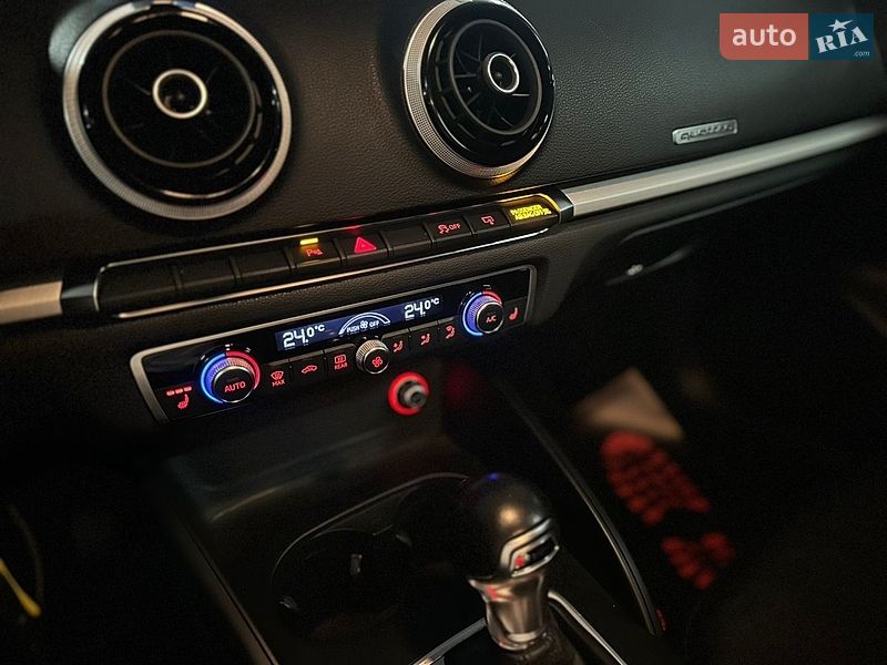 Седан Audi A3 2015 в Киеве