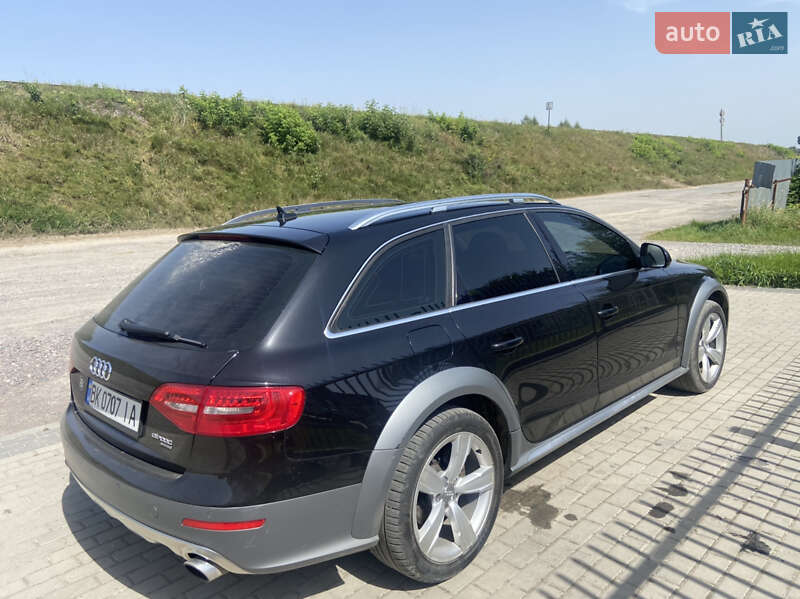 Универсал Audi A4 Allroad 2012 в Рокитном