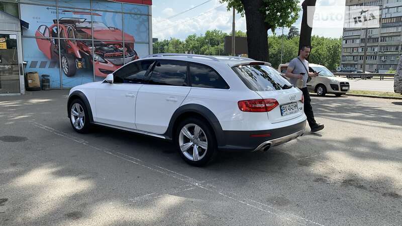 Універсал Audi A4 Allroad 2015 в Києві