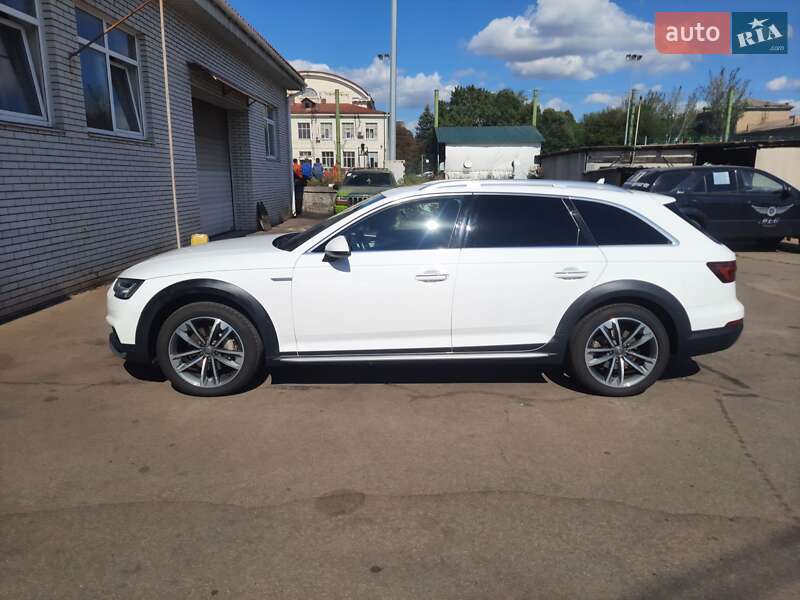 Универсал Audi A4 Allroad 2018 в Запорожье