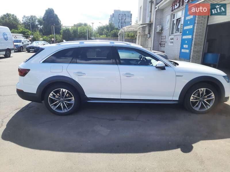 Универсал Audi A4 Allroad 2018 в Запорожье