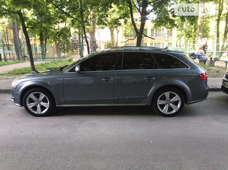 Универсал Audi A4 Allroad 2012 в Киеве