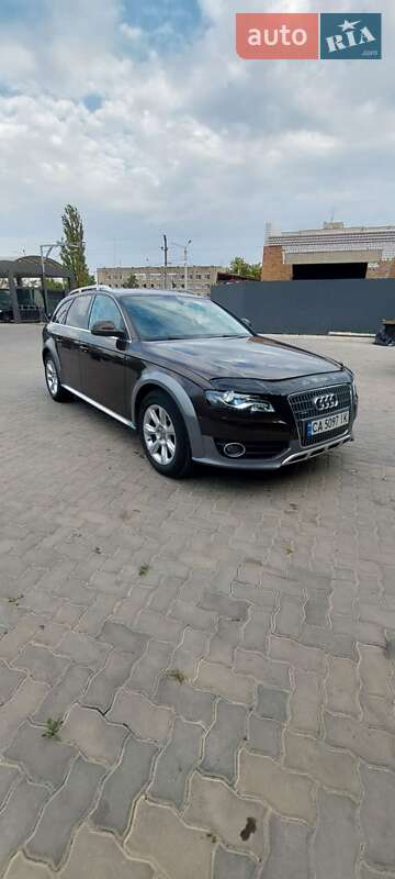 Универсал Audi A4 Allroad 2011 в 
