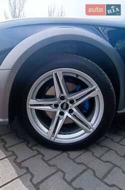 Универсал Audi A4 Allroad 2015 в 