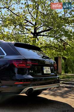 Универсал Audi A4 Allroad 2017 в 