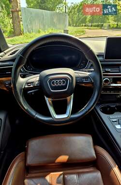 Универсал Audi A4 Allroad 2017 в 