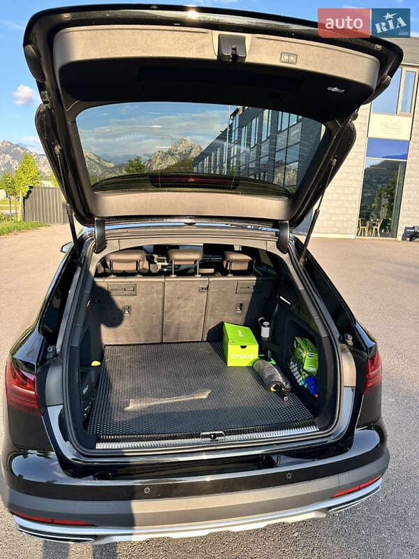 Универсал Audi A4 Allroad 2023 в Ужгороде