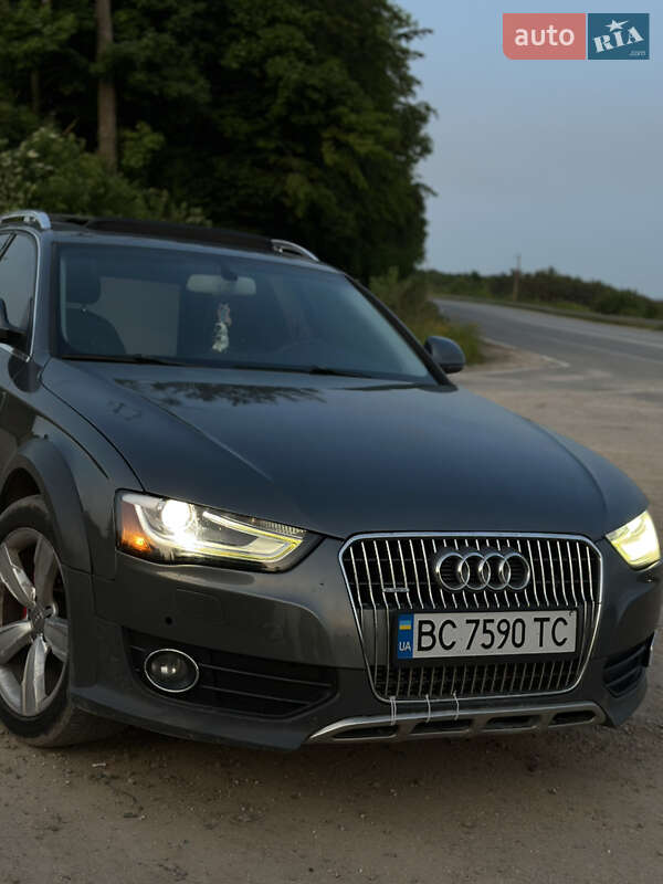 Audi A4 Allroad 2012
