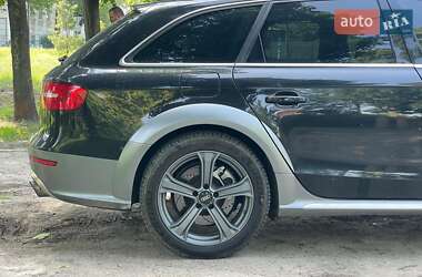 Универсал Audi A4 Allroad 2012 в 