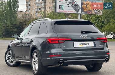 Универсал Audi A4 Allroad 2017 в 