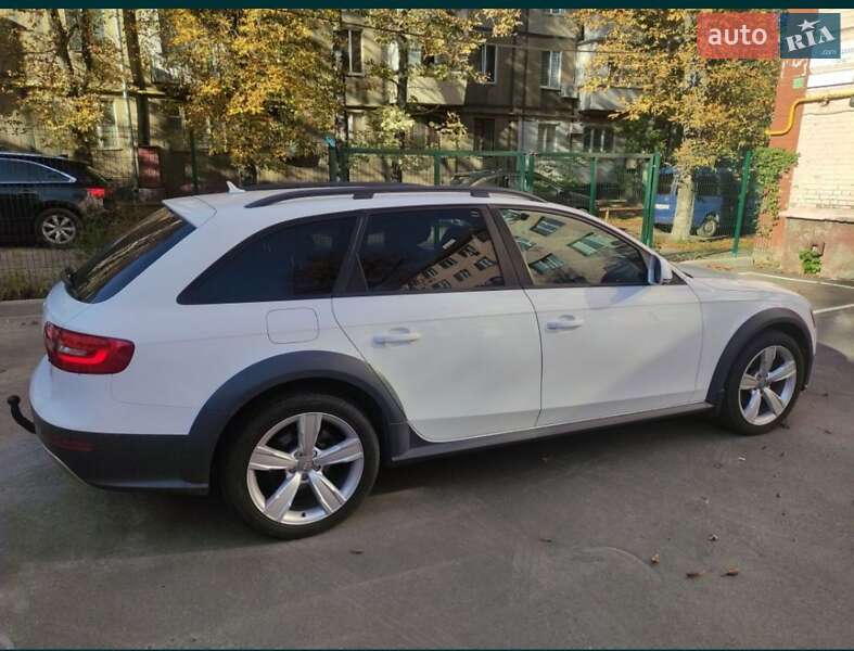 Универсал Audi A4 Allroad 2014 в Киеве