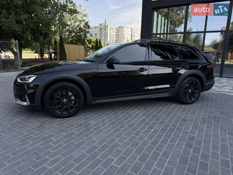 Универсал Audi A4 Allroad 2019 в Полтаве