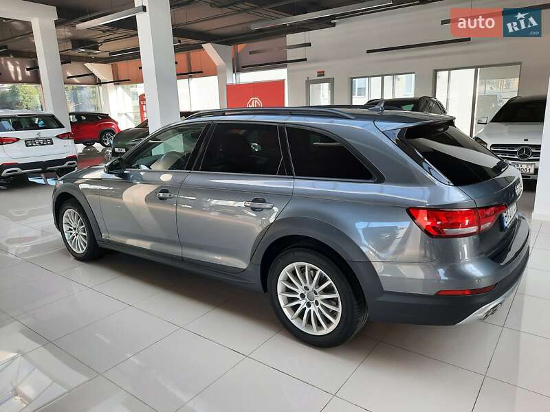 Универсал Audi A4 Allroad 2017 в Хмельницком