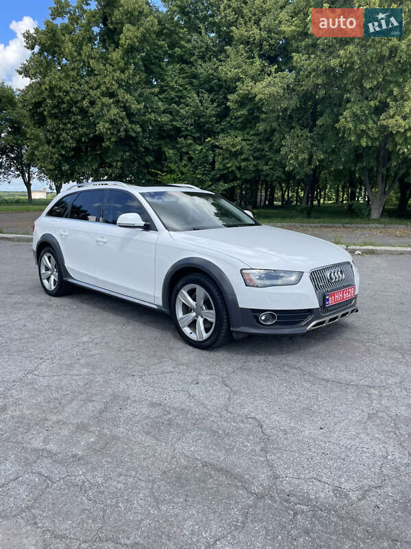 Универсал Audi A4 Allroad 2015 в 