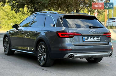 Универсал Audi A4 Allroad 2017 в 