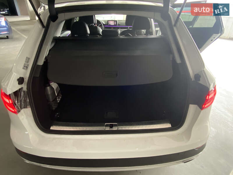 Универсал Audi A4 Allroad 2017 в Киеве