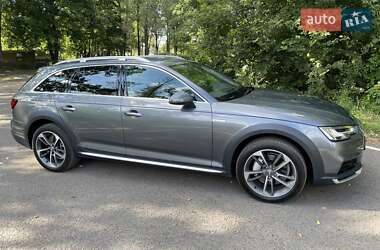 Универсал Audi A4 Allroad 2017 в 