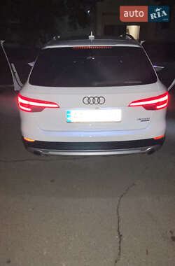 Универсал Audi A4 Allroad 2017 в 