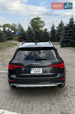 Универсал Audi A4 Allroad 2017 в 