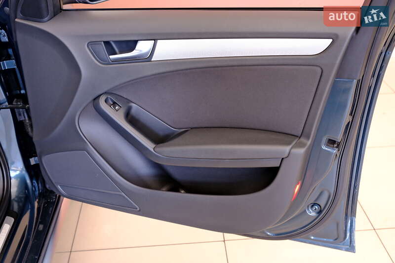 Універсал Audi A4 Allroad 2011 в Одесі