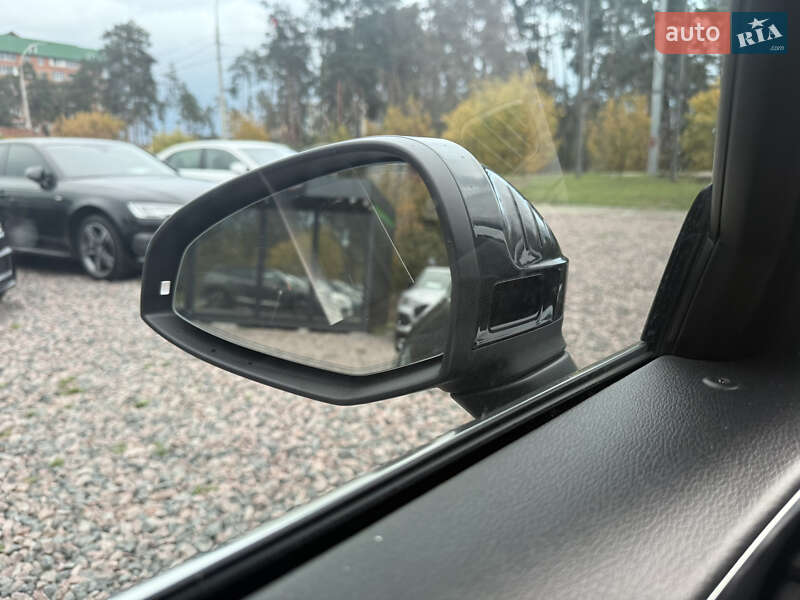 Универсал Audi A4 Allroad 2018 в Киеве