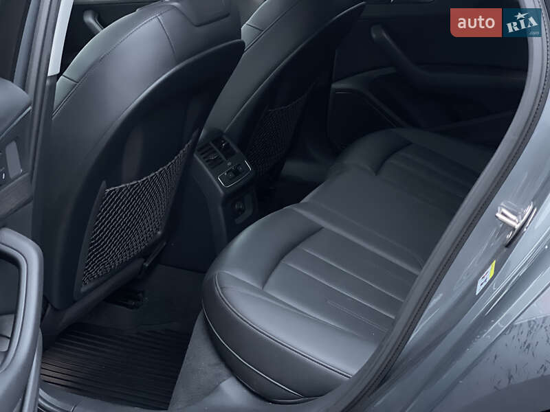 Універсал Audi A4 Allroad 2017 в Нововолинську