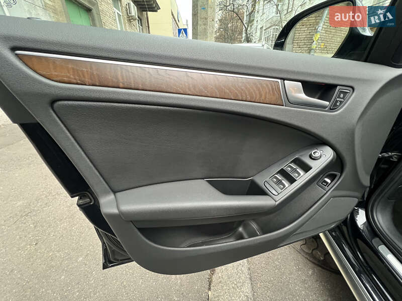Універсал Audi A4 Allroad 2014 в Києві