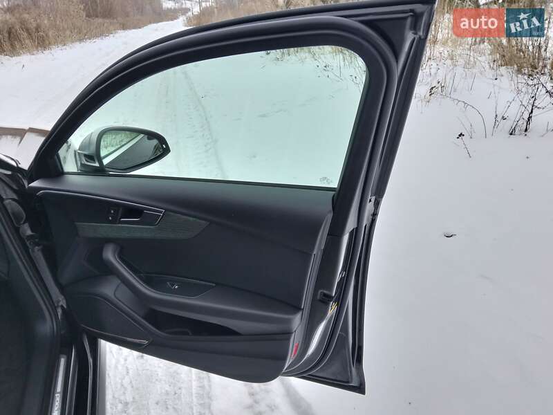 Универсал Audi A4 Allroad 2017 в Ровно