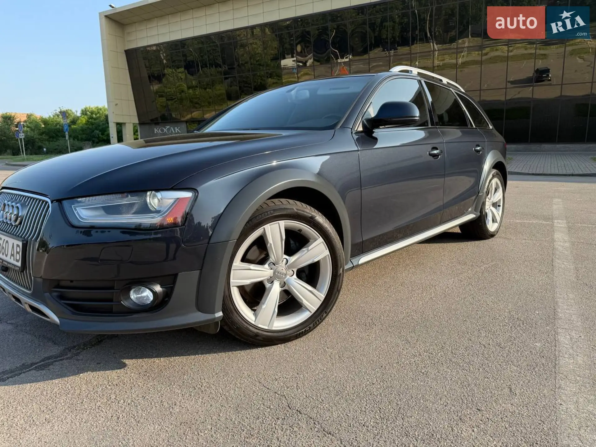 Audi A4 Allroad 2018 VIN WA18NAF41JA231869 фото оголошення 18 з 23
