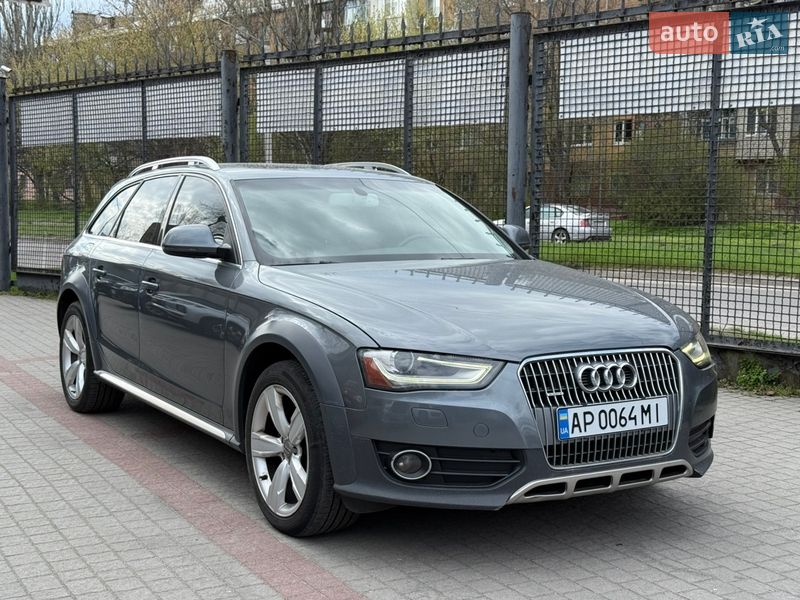 Audi A4 Allroad 2012