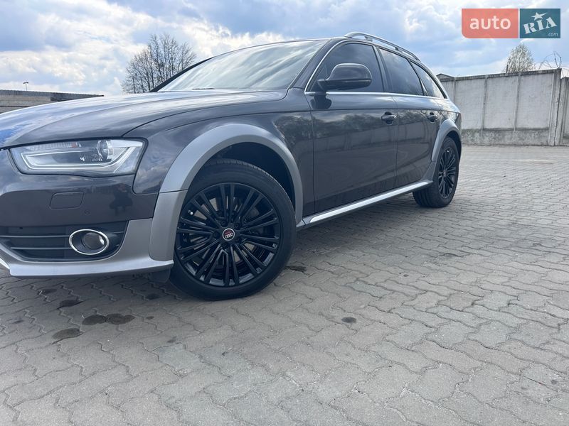 Універсал Audi A4 Allroad 2015 в Сарнах