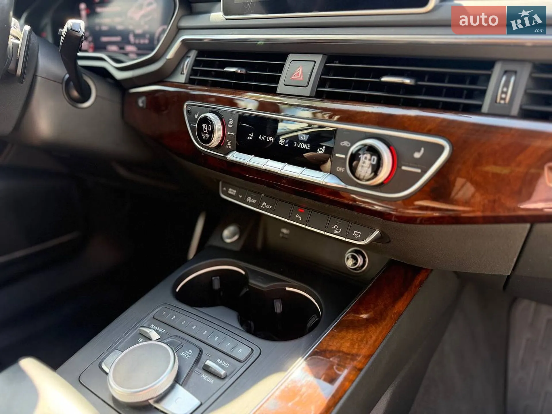 2017 Audi A4 allroad - мініатюра 28