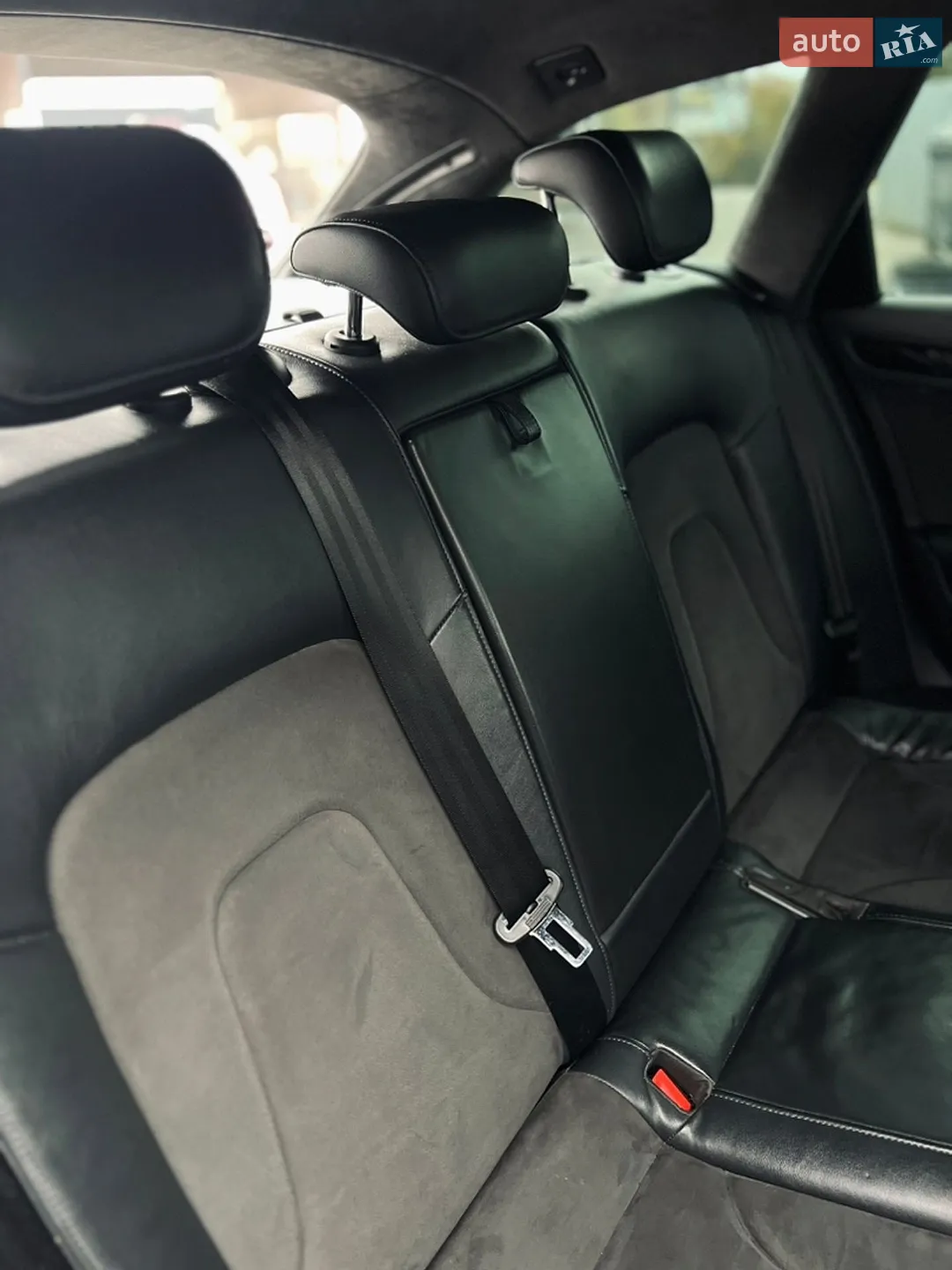 Audi A4 Allroad 2010 VIN WAUZZZ8K3BA007106 фото оголошення 12 з 23