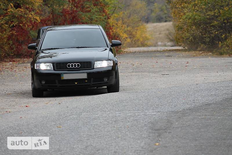 Седан Audi A4 2003 в Запорожье