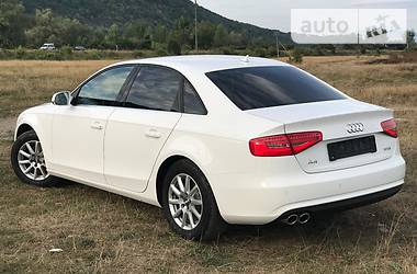 Седан Audi A4 2014 в 
