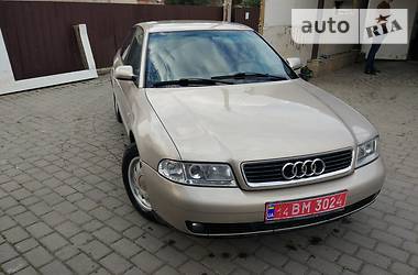 Седан Audi A4 2000 в Львове