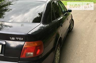 Седан Audi A4 1997 в Хусте