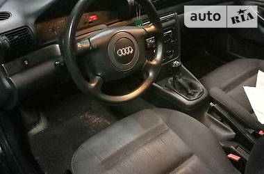 Седан Audi A4 1998 в Львове