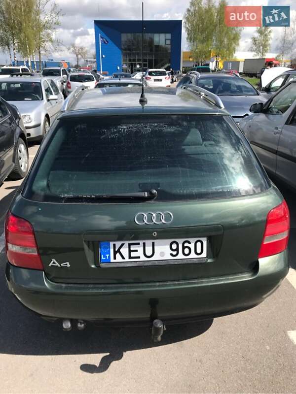 Универсал Audi A4 2000 в Киеве
