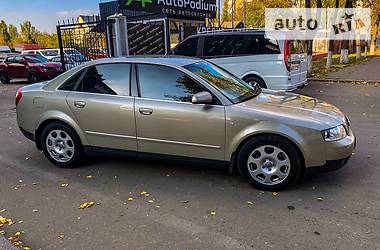 Седан Audi A4 2004 в Николаеве