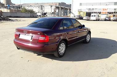 Седан Audi A4 1997 в Киеве