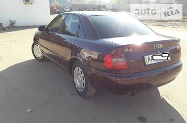 Седан Audi A4 1997 в Киеве